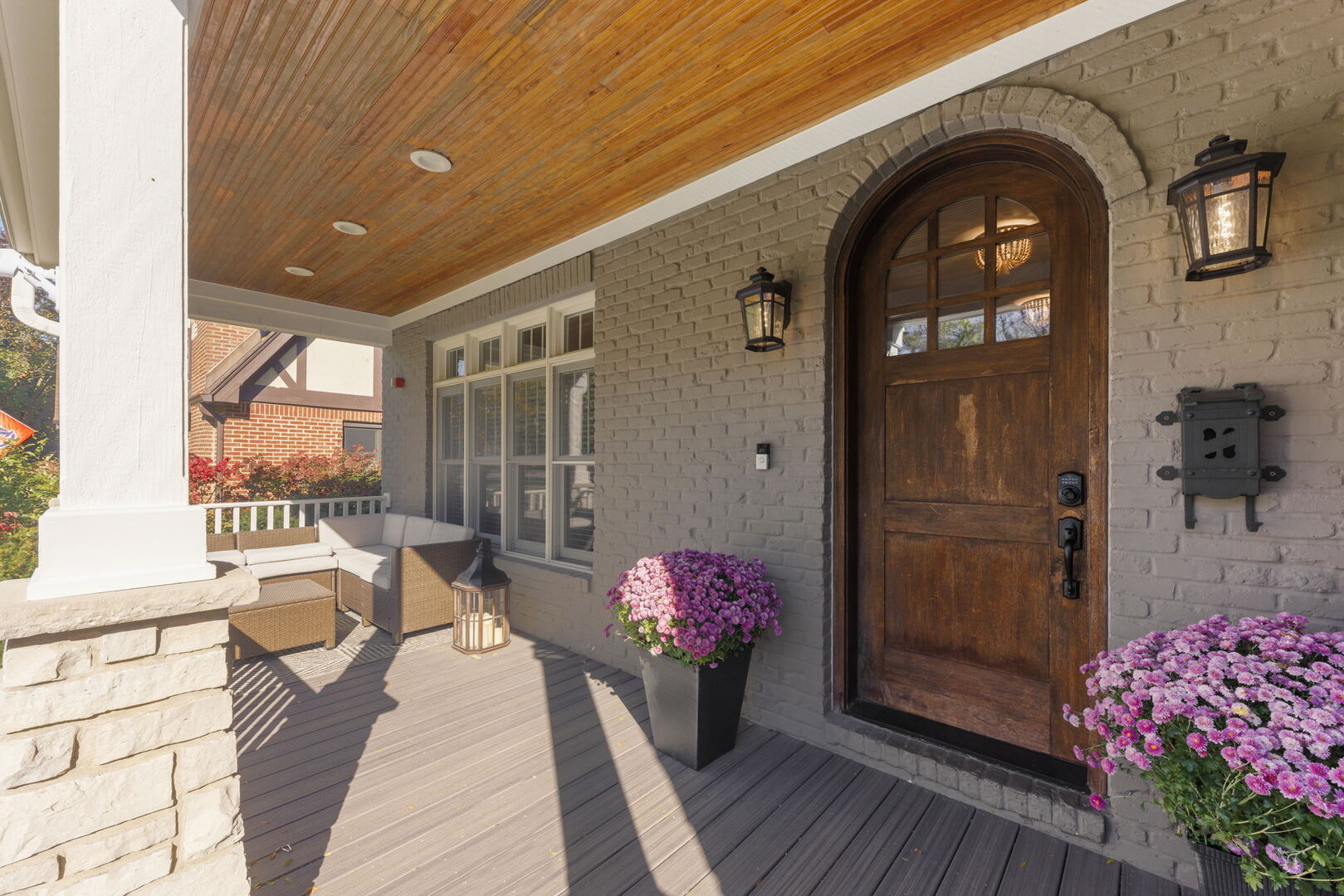 275 MERTON Avenue, Glen Ellyn, IL 60137