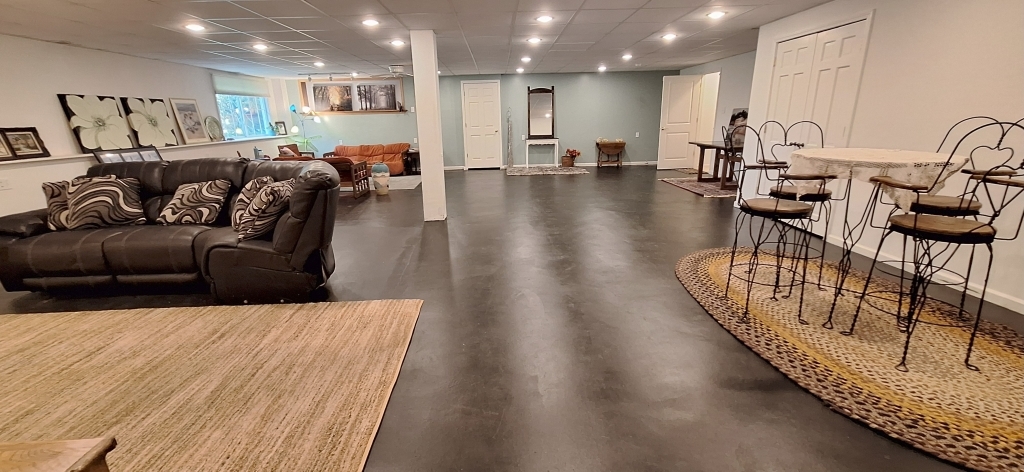 12255 Wildflower Lane, Huntley, IL 60142