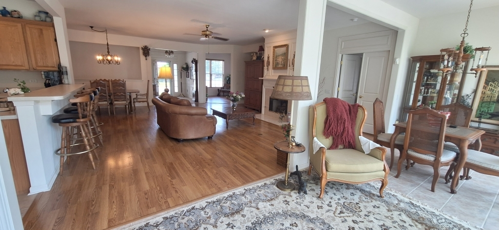 12255 Wildflower Lane, Huntley, IL 60142