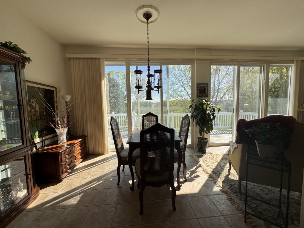 12255 Wildflower Lane, Huntley, IL 60142