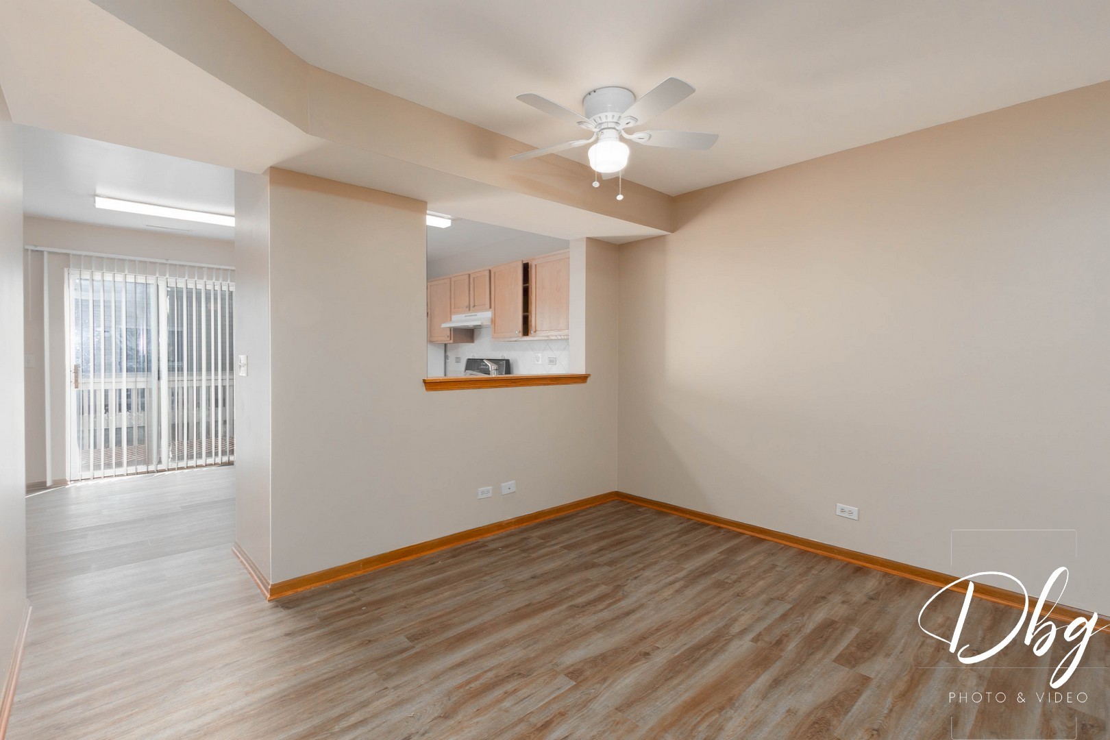 31 S TREEHOUSE Lane #31, Round Lake, IL 60073