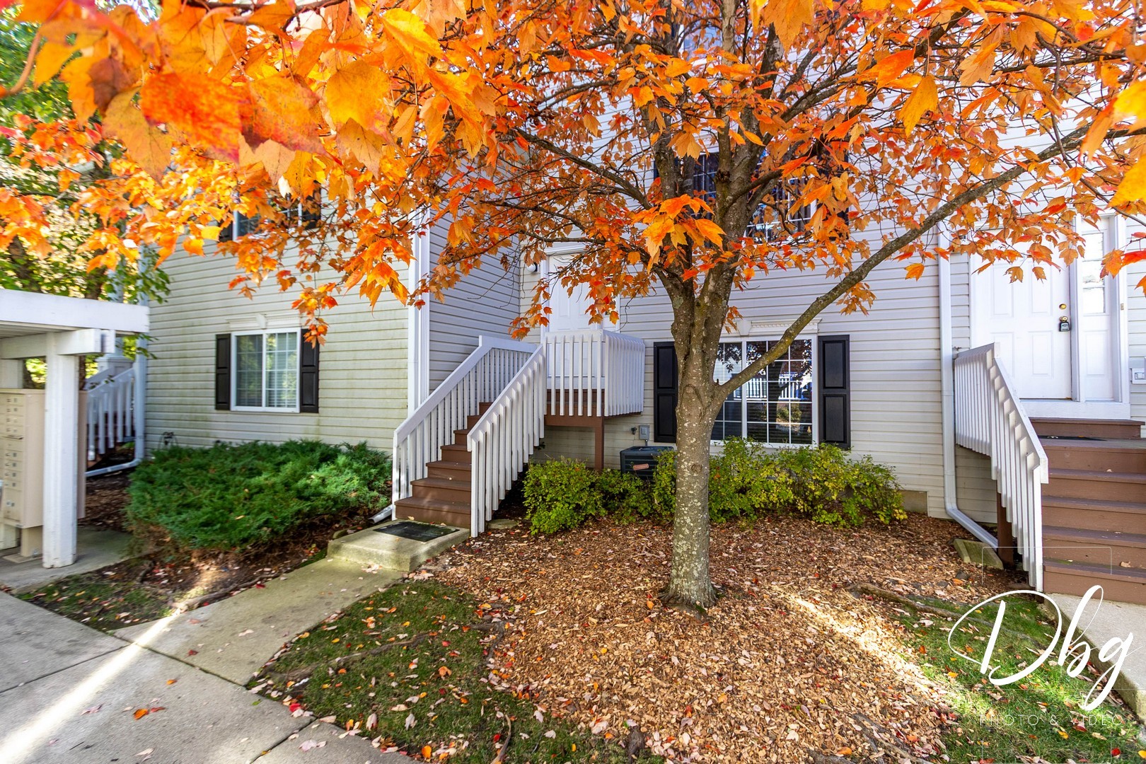 31 S TREEHOUSE Lane #31, Round Lake, IL 60073