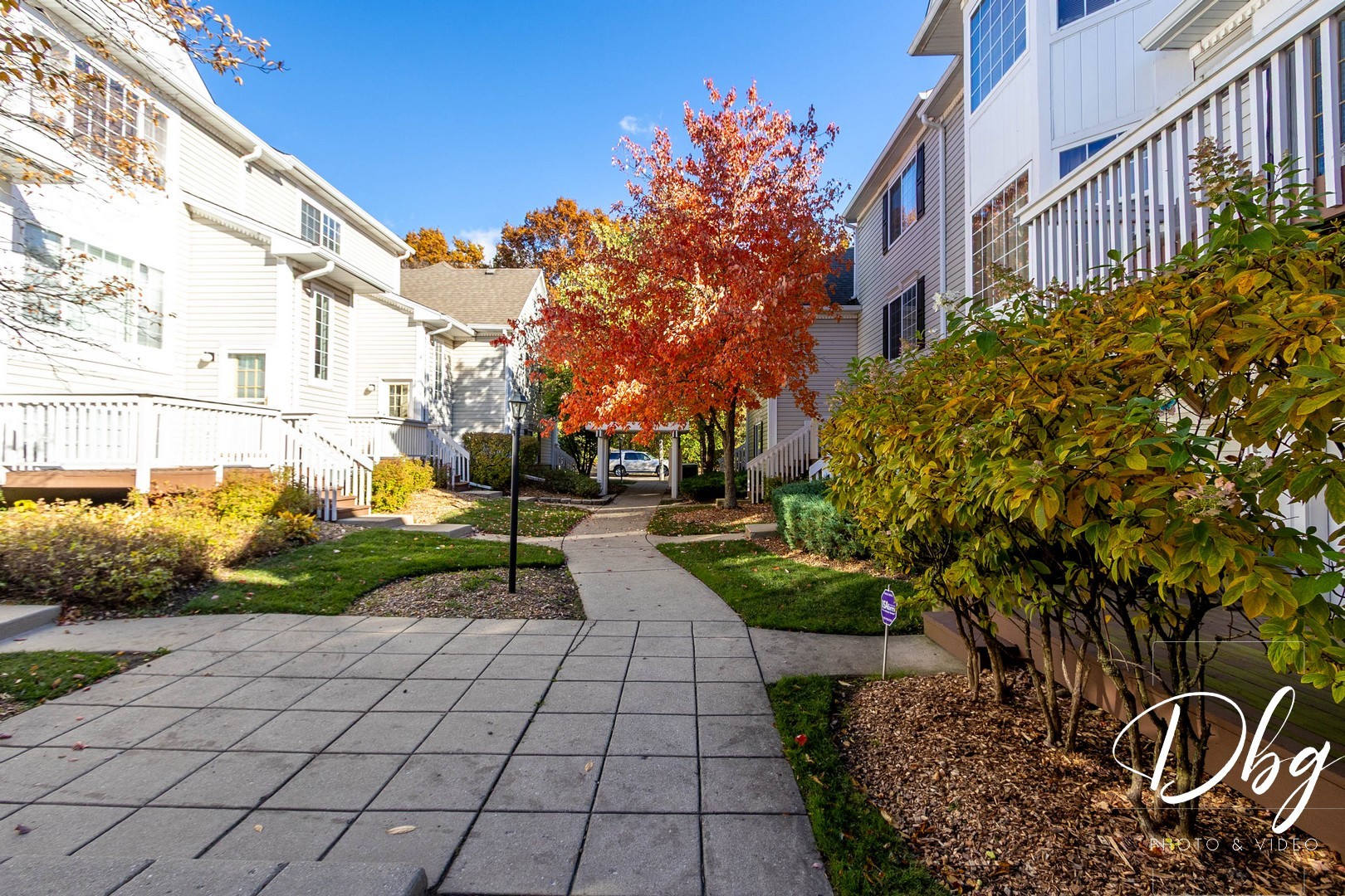 31 S TREEHOUSE Lane #31, Round Lake, IL 60073