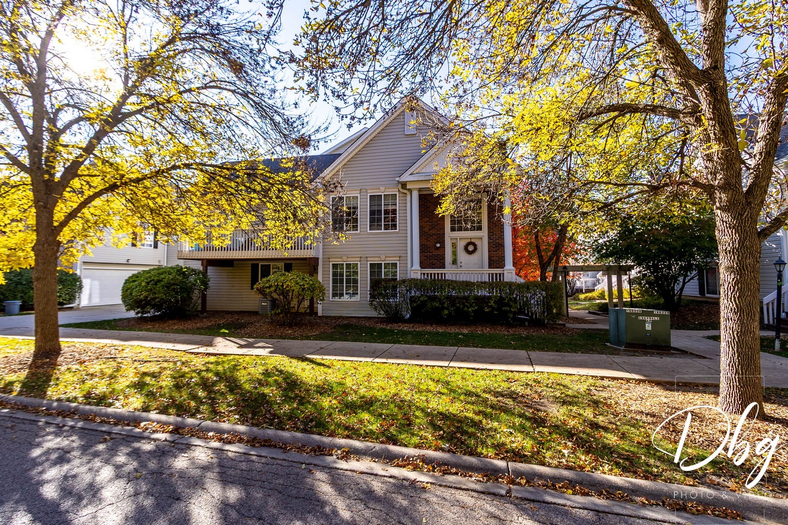 31 S TREEHOUSE Lane #31, Round Lake, IL 60073