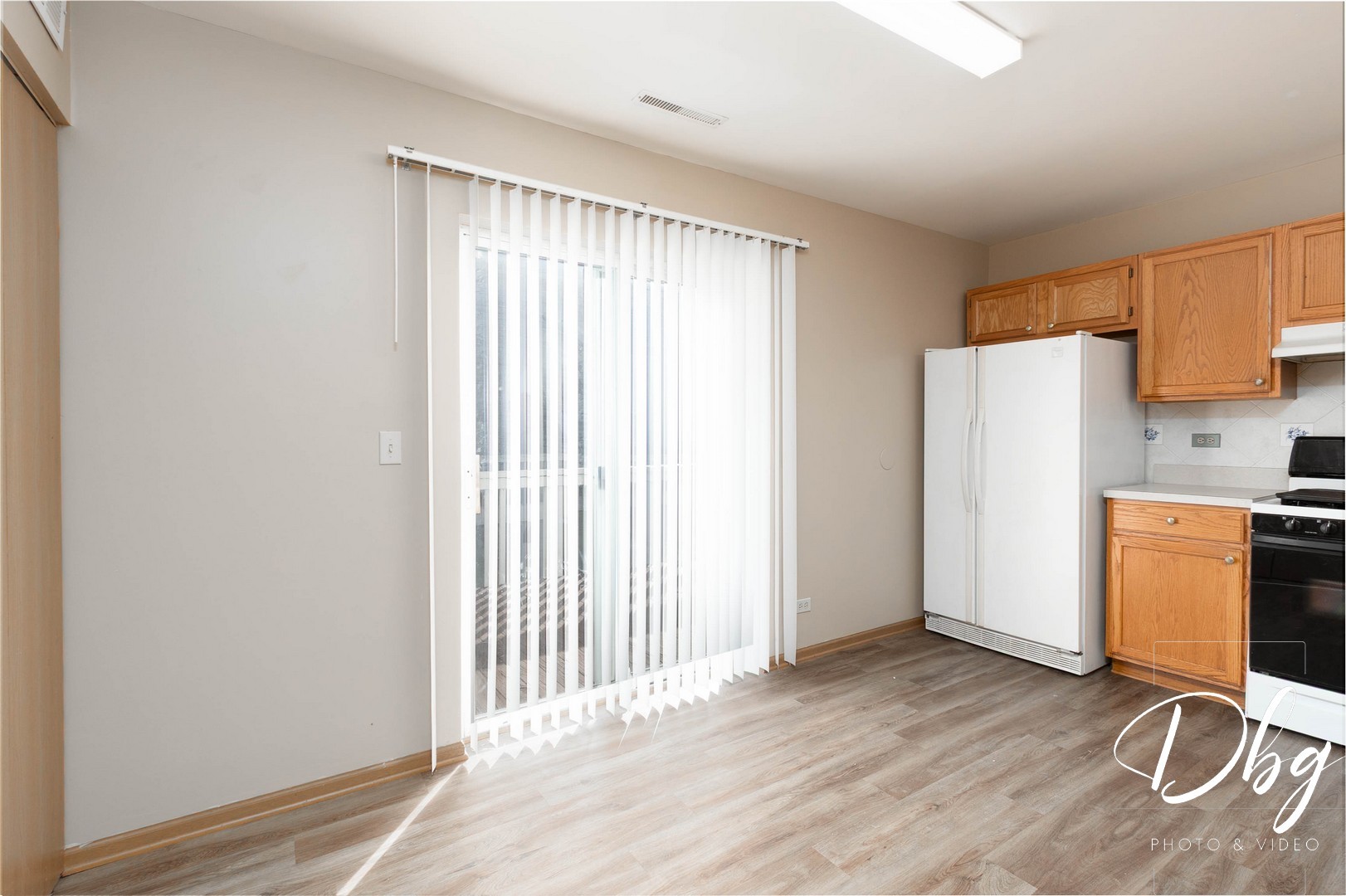 31 S TREEHOUSE Lane #31, Round Lake, IL 60073