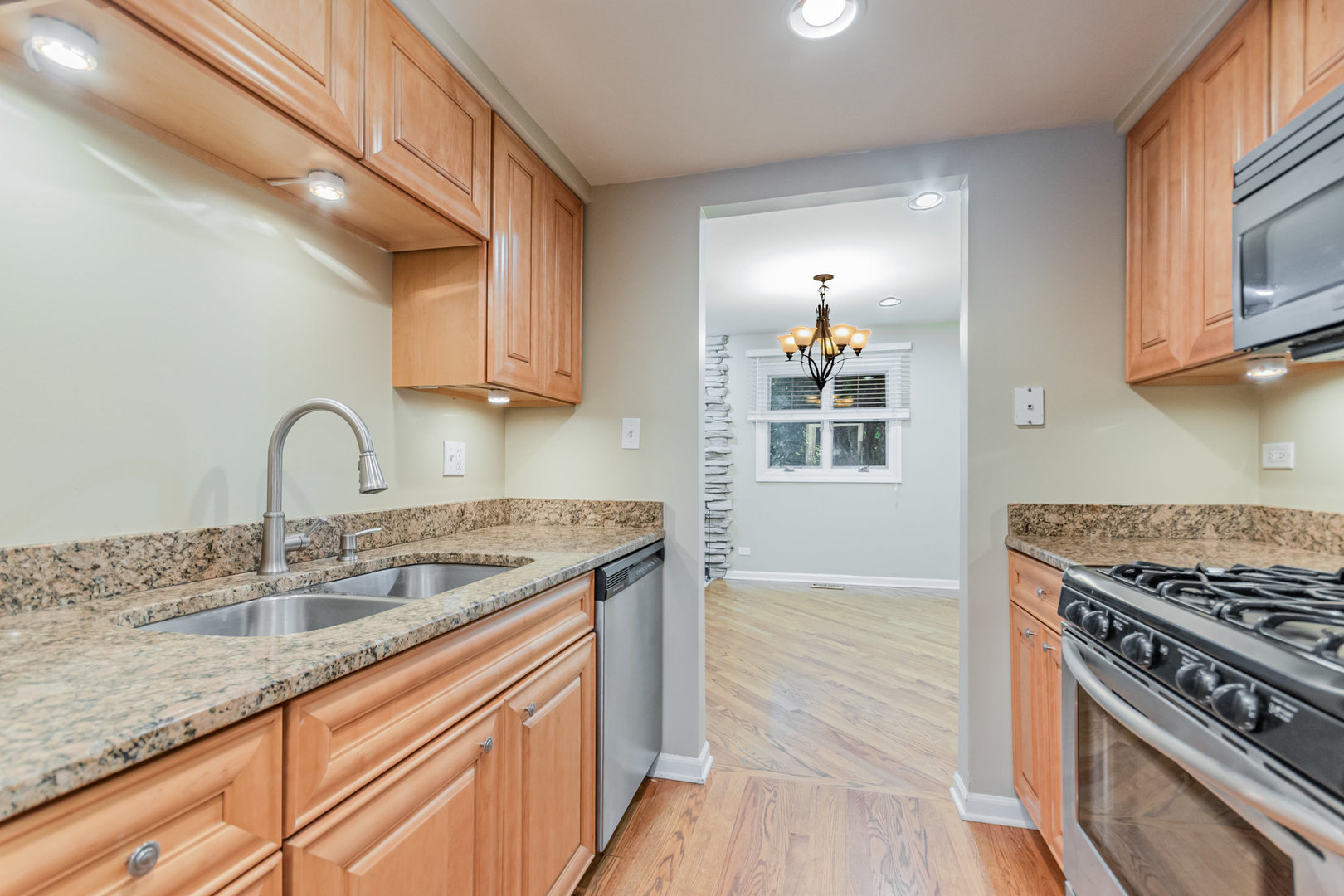 30W539 Fairway Drive, Naperville, IL 60563