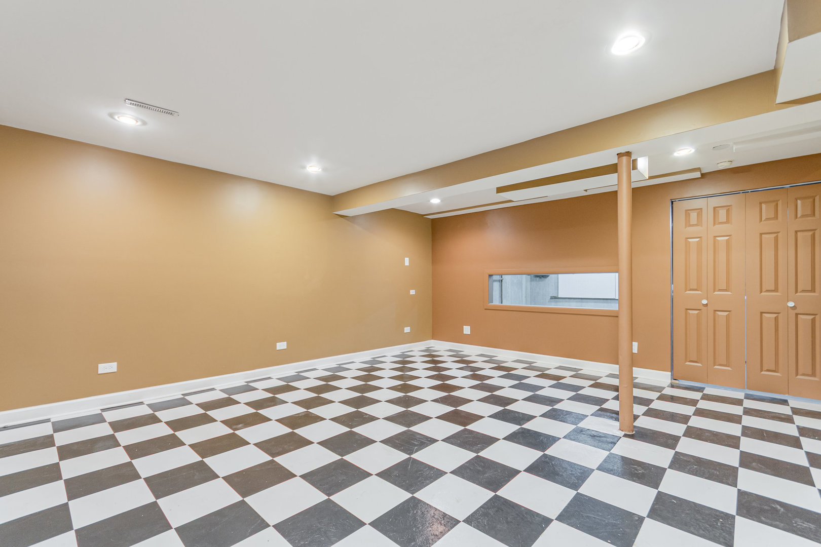 30W539 Fairway Drive, Naperville, IL 60563