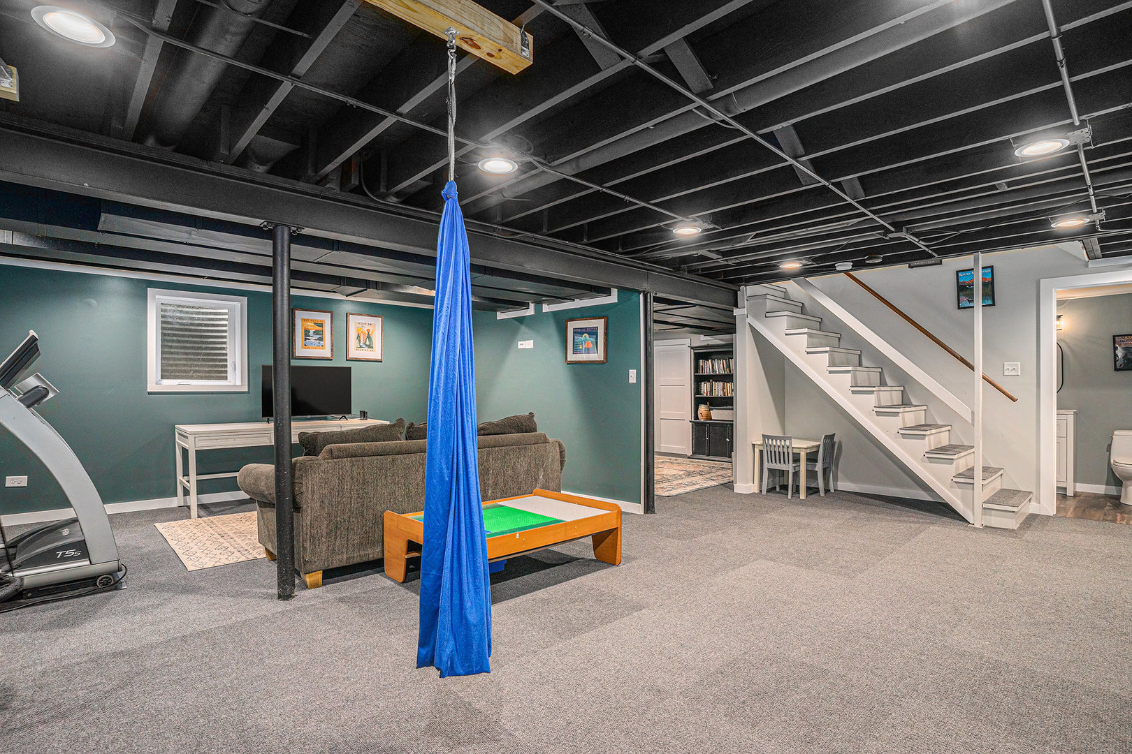 1614 185th Street, Lansing, IL 60438