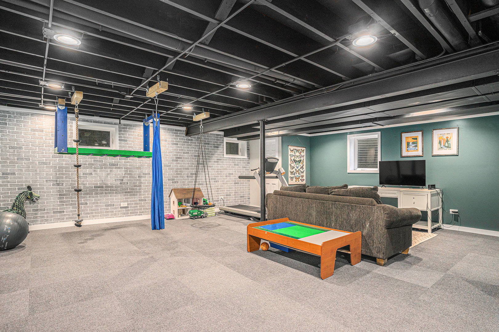 1614 185th Street, Lansing, IL 60438