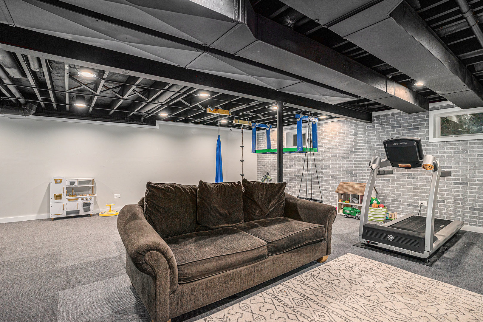 1614 185th Street, Lansing, IL 60438