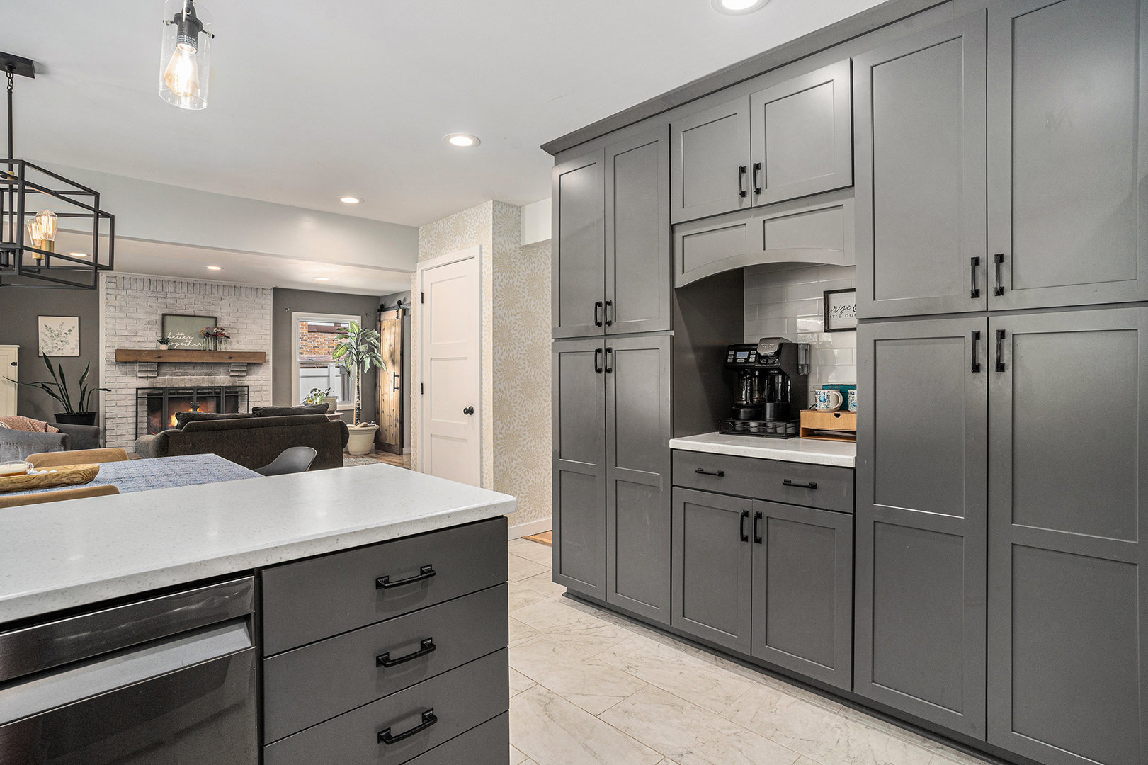 1614 185th Street, Lansing, IL 60438