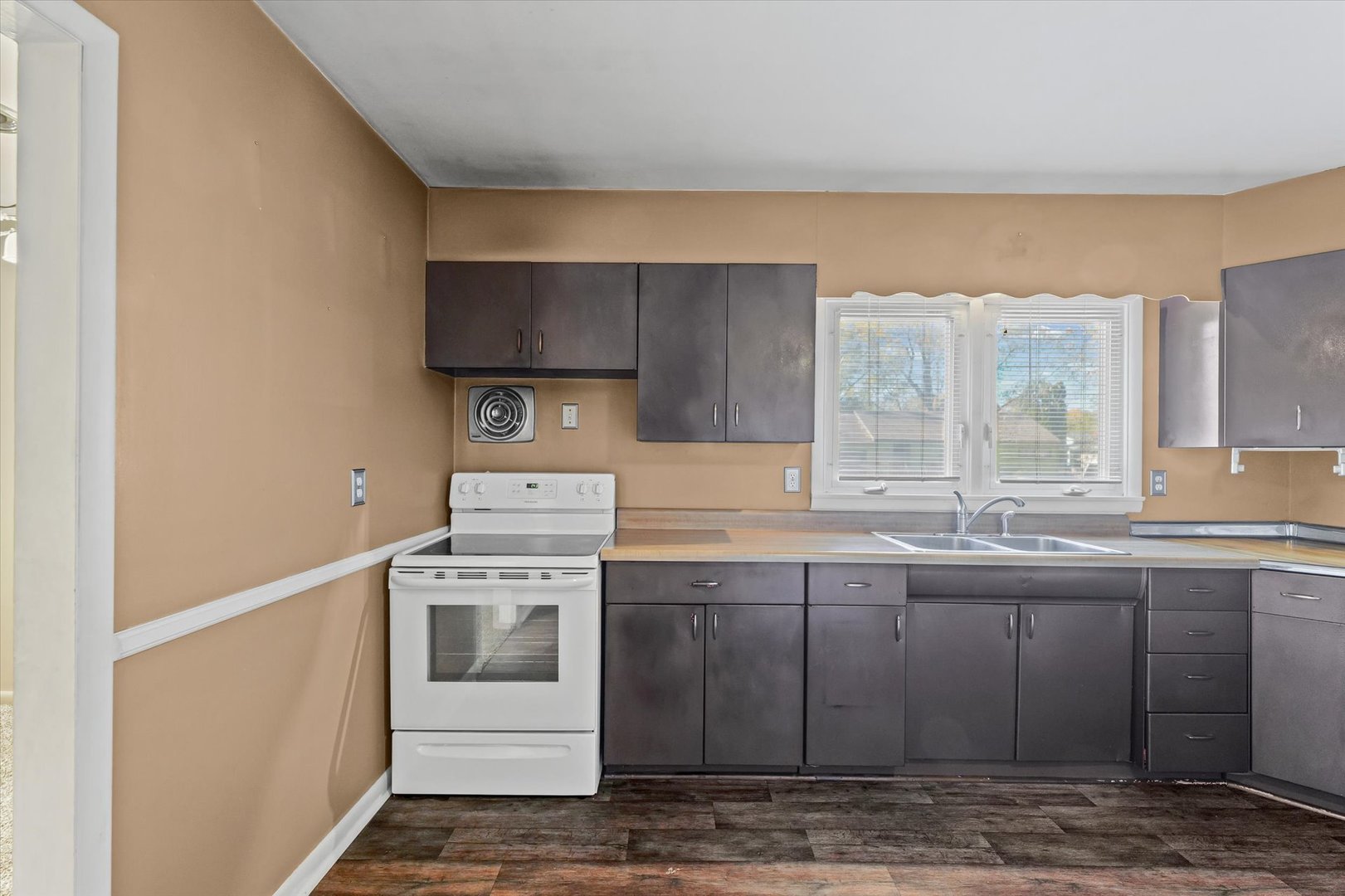 524 Gray Drive, Gibson City, IL 60936