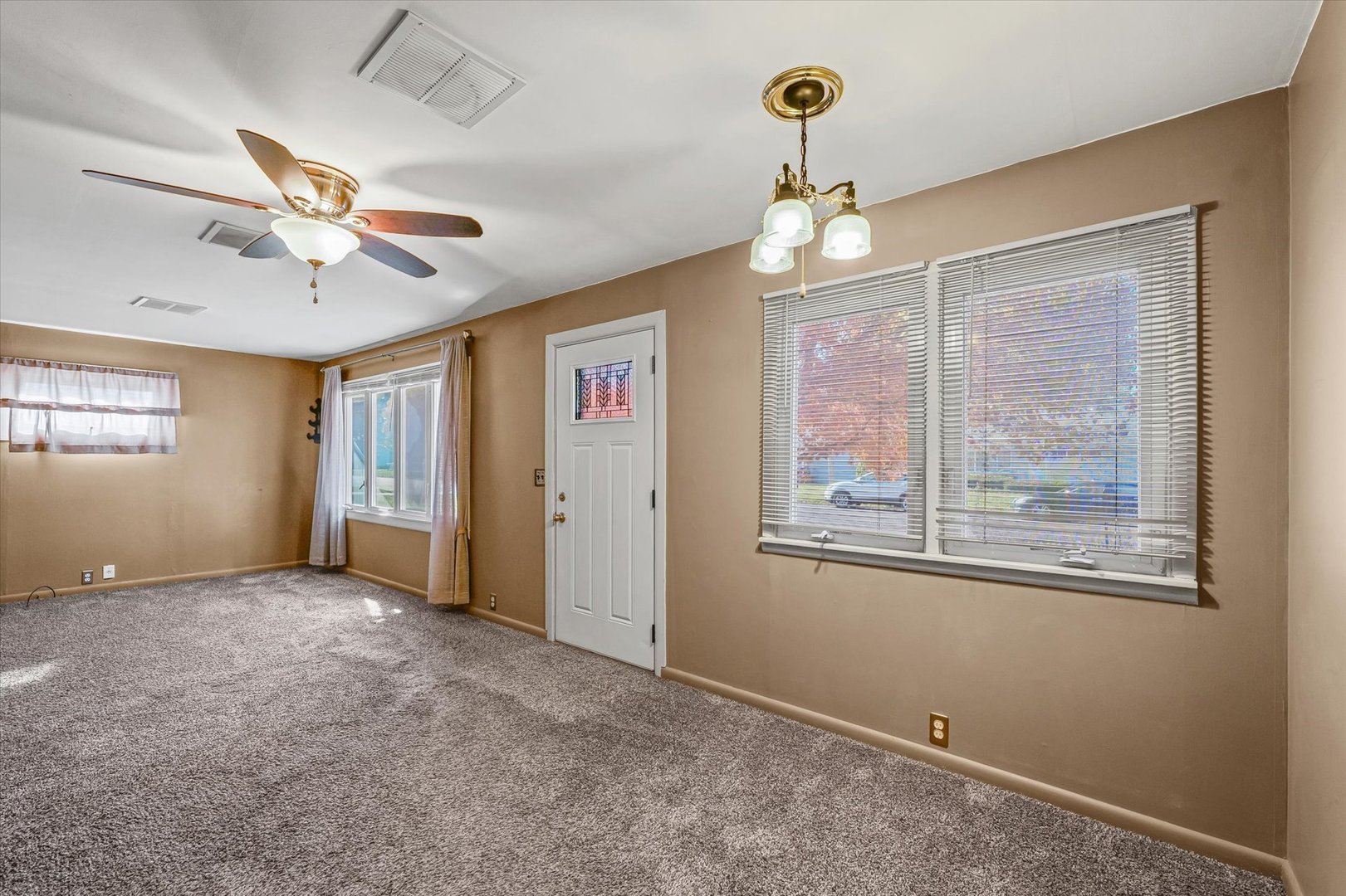 524 Gray Drive, Gibson City, IL 60936