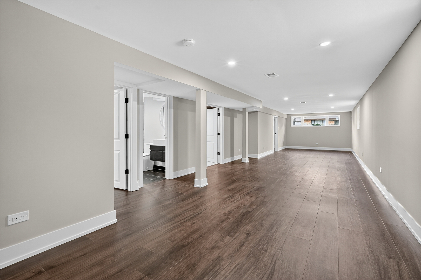 2601 W 98th Place, Evergreen Park, IL 60805