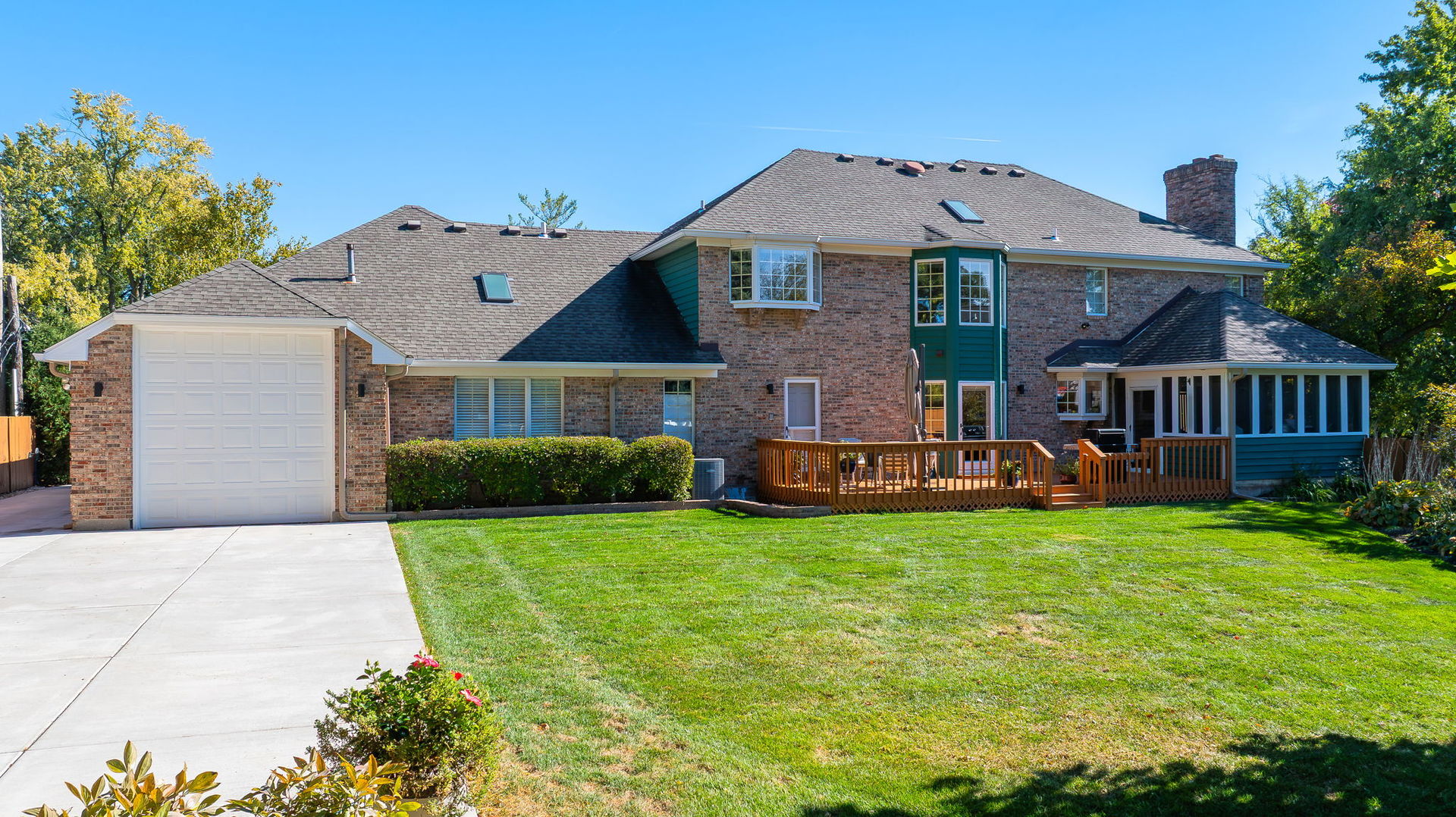 1165 Dickens Avenue, Naperville, IL 60563