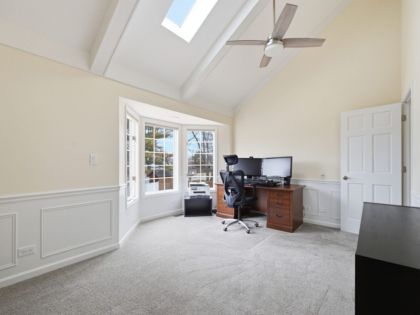 1165 Dickens Avenue, Naperville, IL 60563