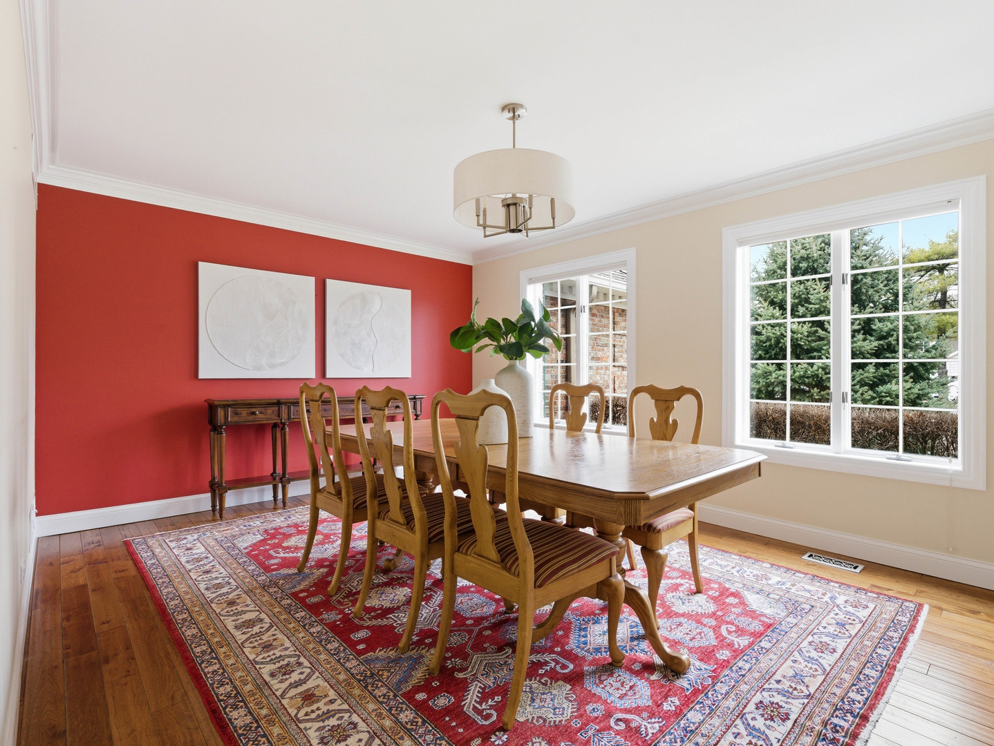 1165 Dickens Avenue, Naperville, IL 60563