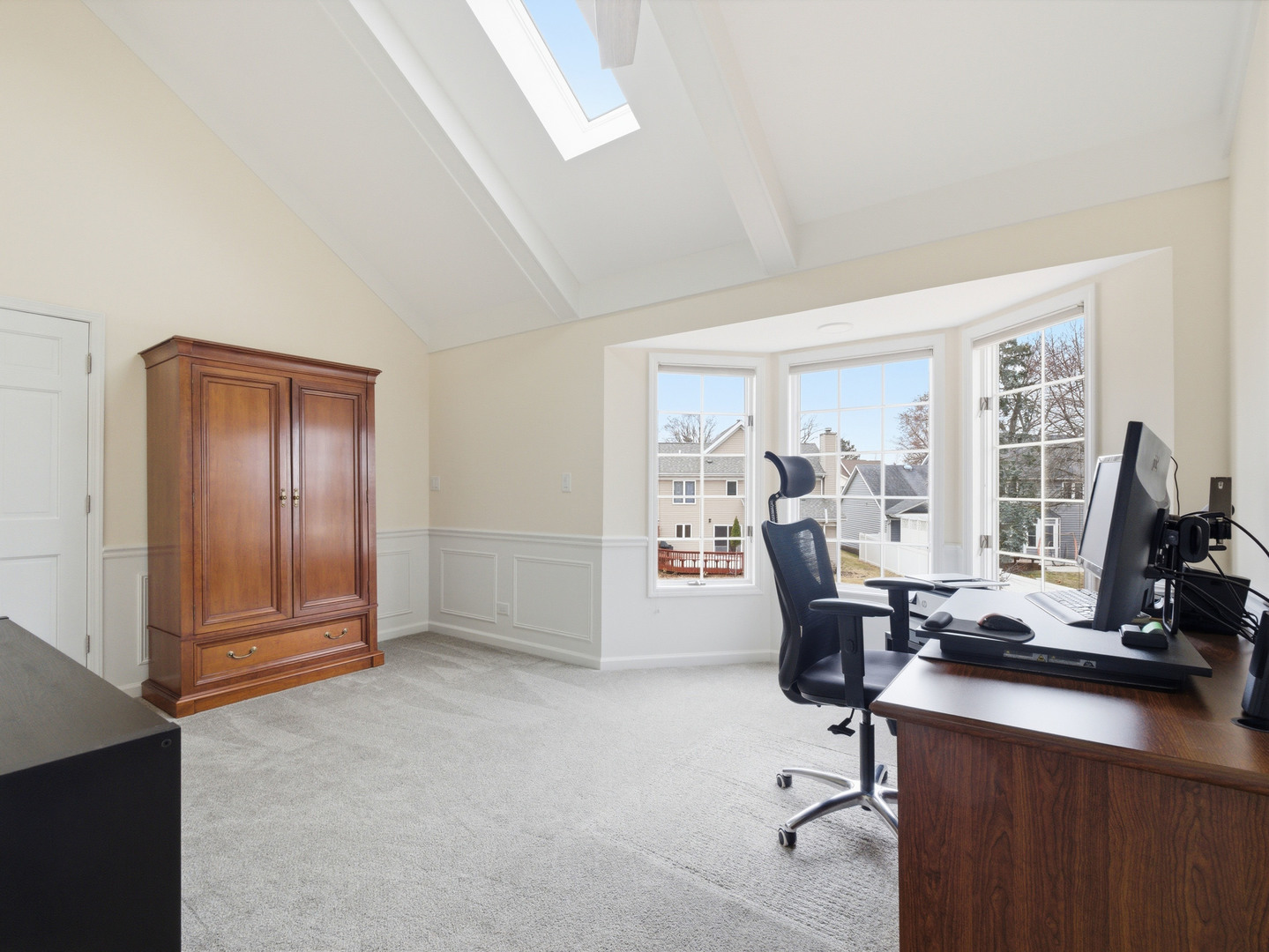 1165 Dickens Avenue, Naperville, IL 60563