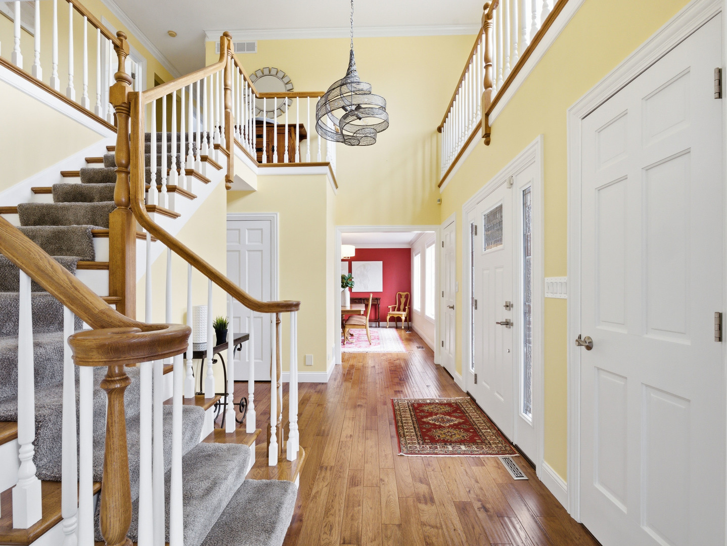 1165 Dickens Avenue, Naperville, IL 60563