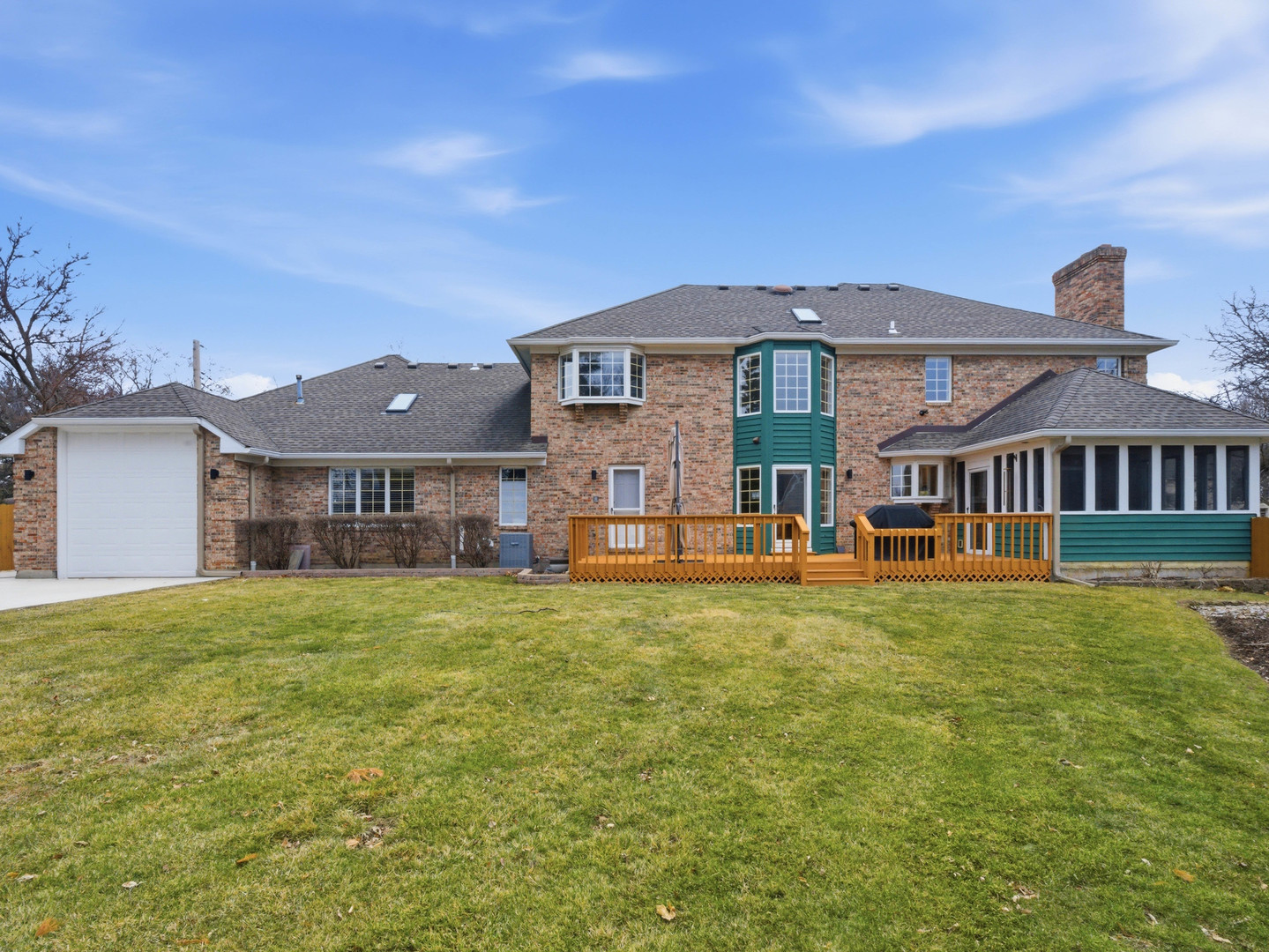 1165 Dickens Avenue, Naperville, IL 60563