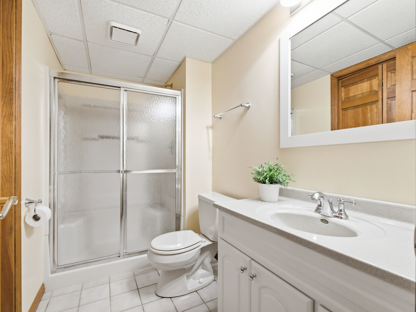 1165 Dickens Avenue, Naperville, IL 60563