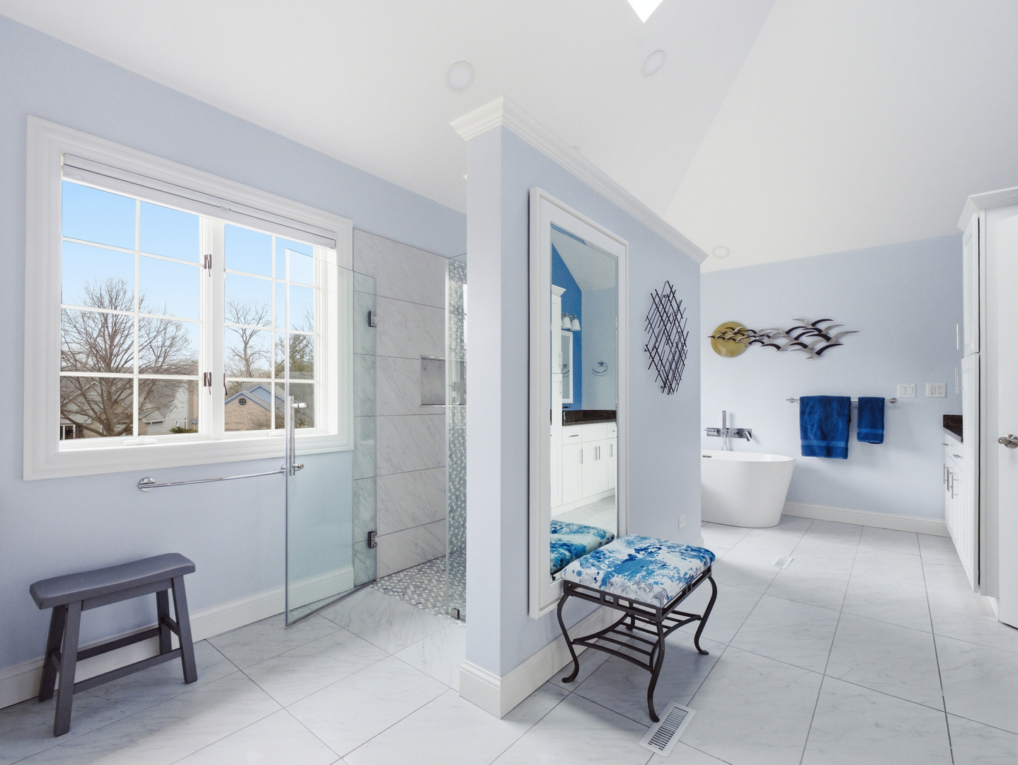 1165 Dickens Avenue, Naperville, IL 60563