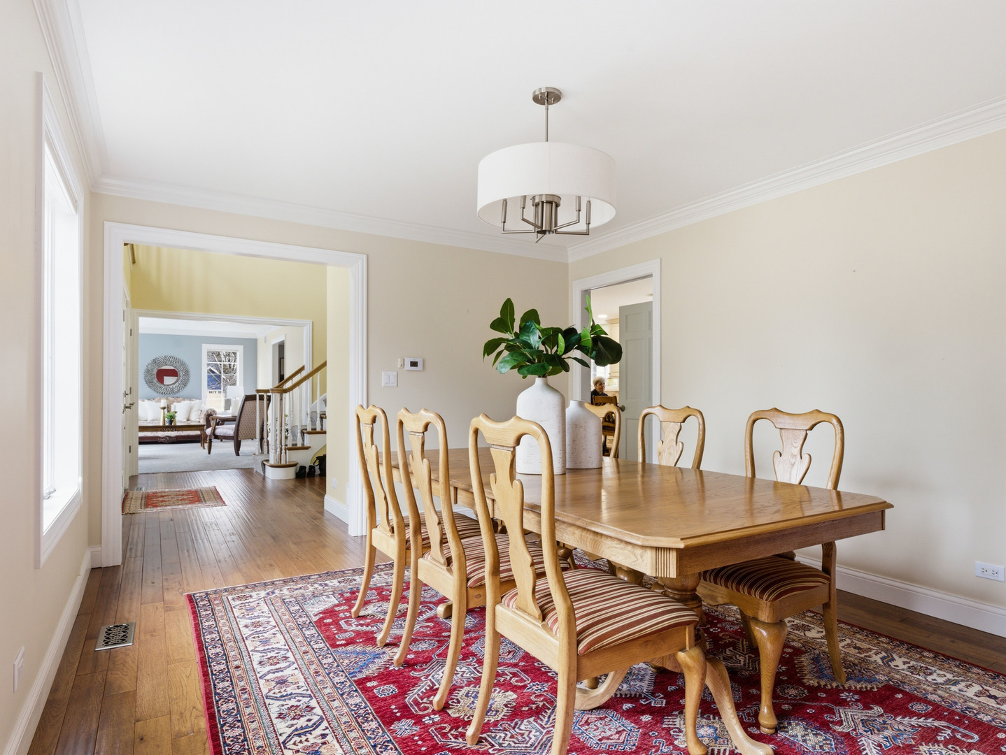 1165 Dickens Avenue, Naperville, IL 60563