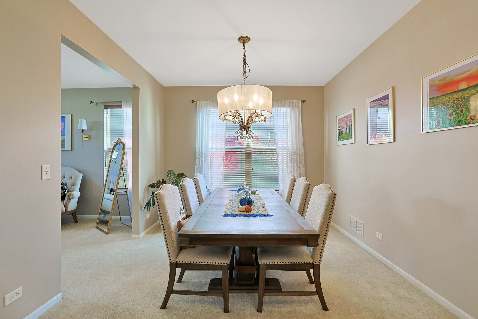 1721 Pin Oak Lane, Elgin, IL 60120