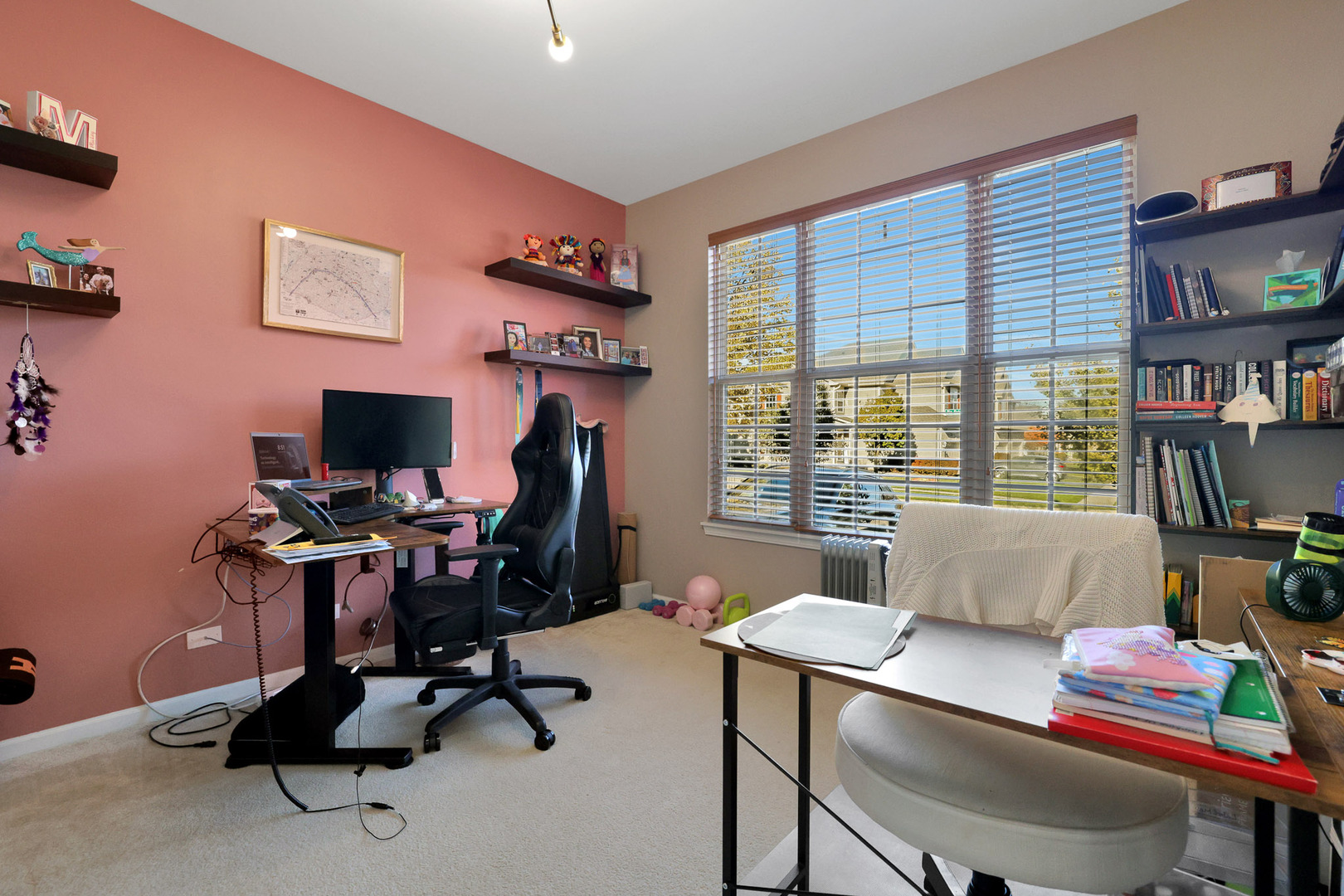 1721 Pin Oak Lane, Elgin, IL 60120