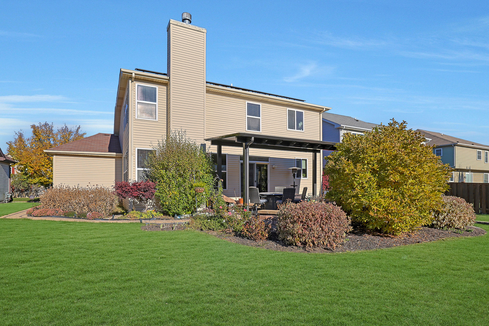 1721 Pin Oak Lane, Elgin, IL 60120