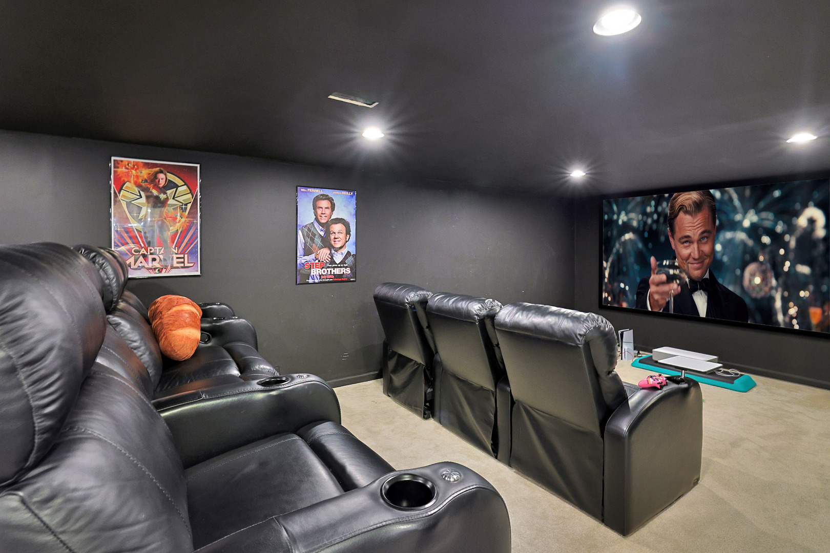 1721 Pin Oak Lane, Elgin, IL 60120