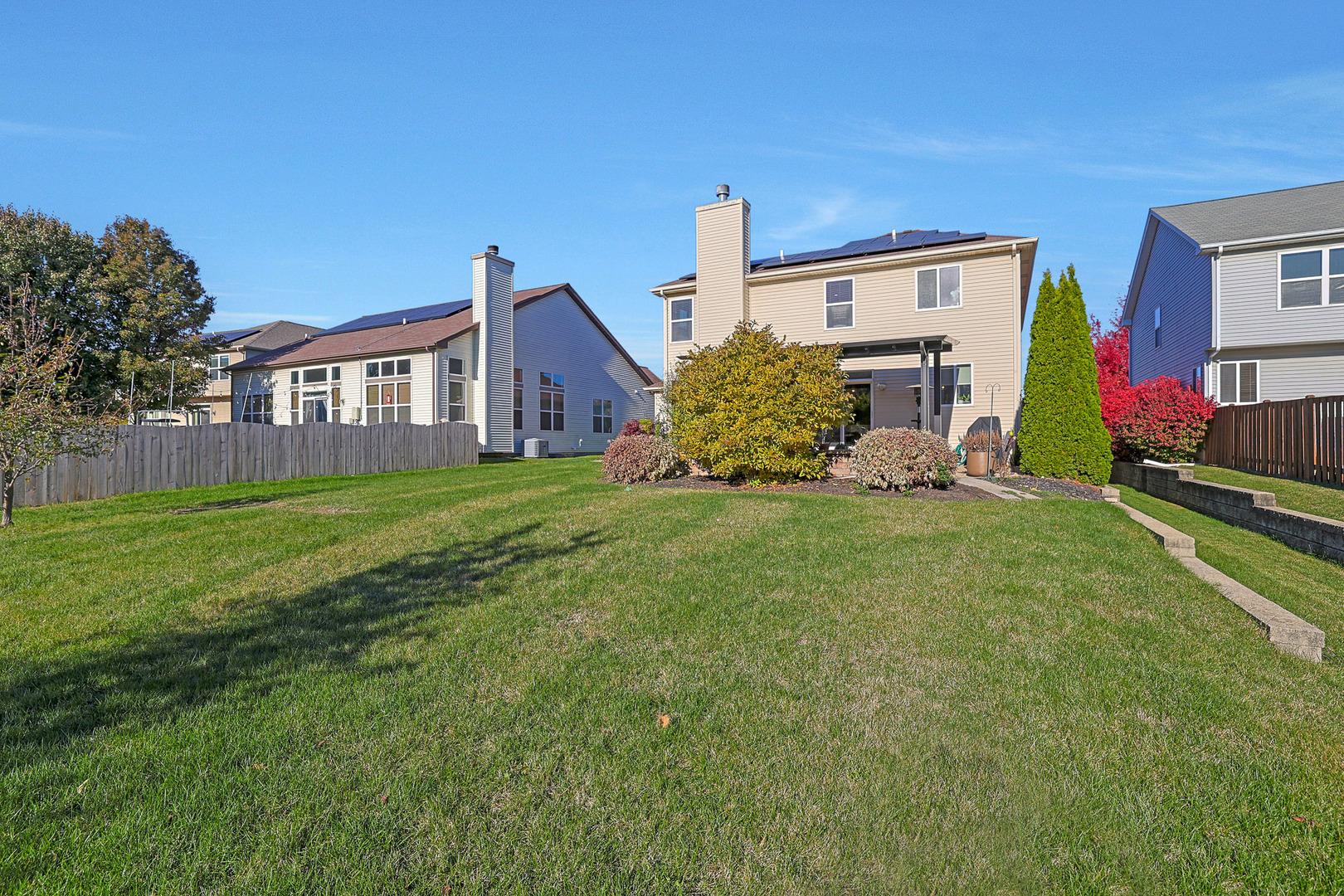 1721 Pin Oak Lane, Elgin, IL 60120