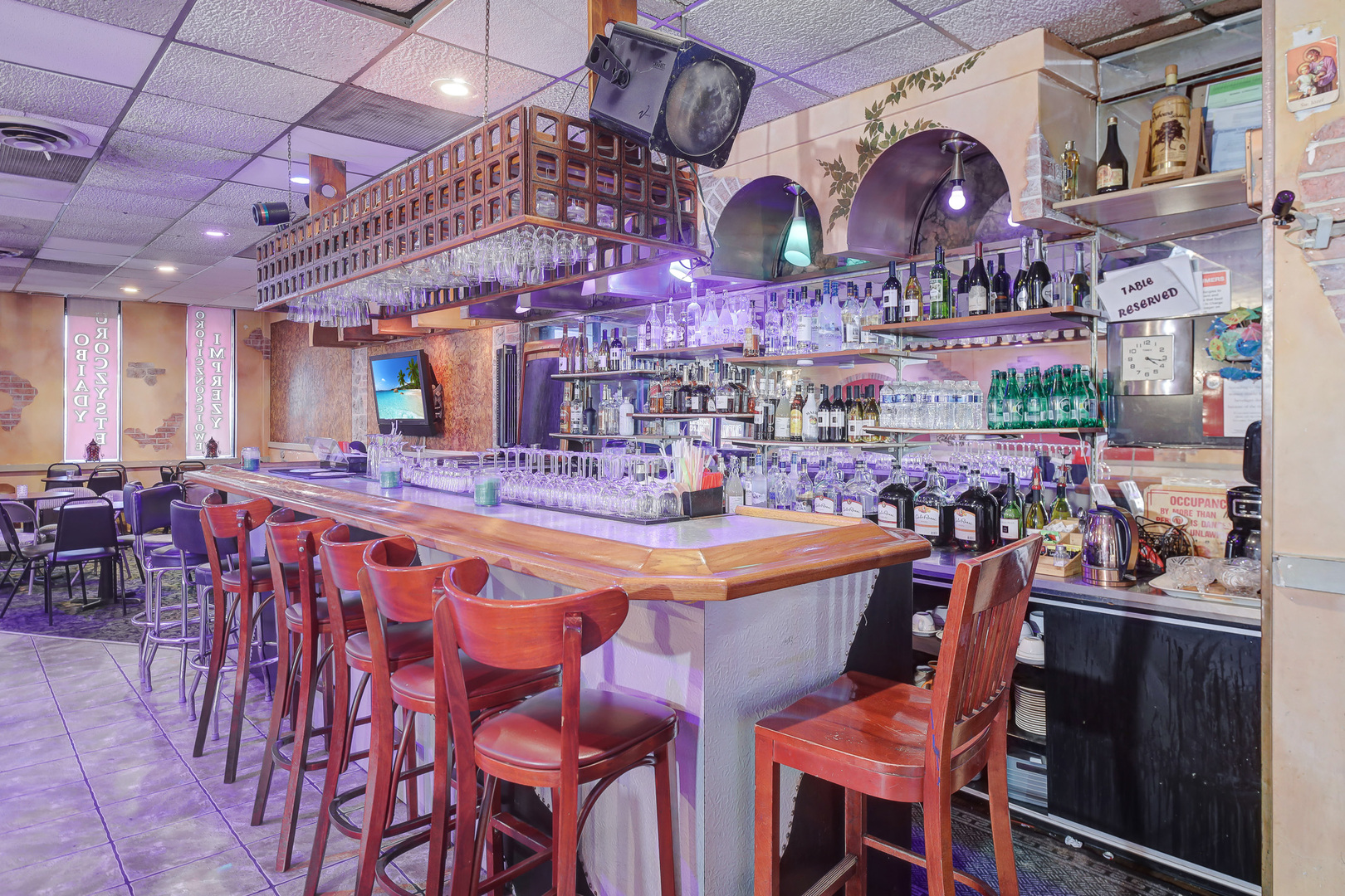 5549 W Belmont Avenue, Chicago, IL 60641