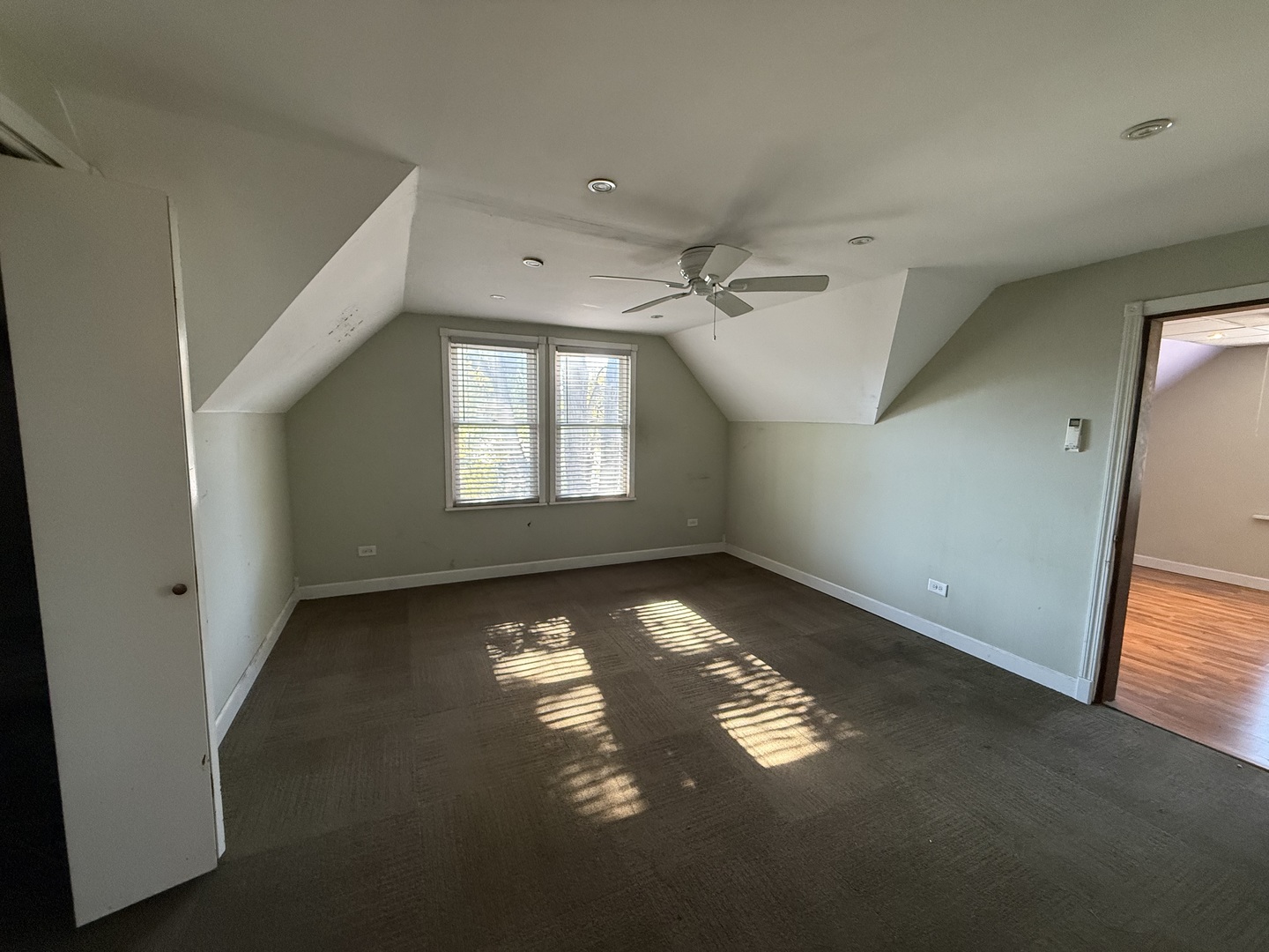 15245 State Street, South Holland, IL 60473