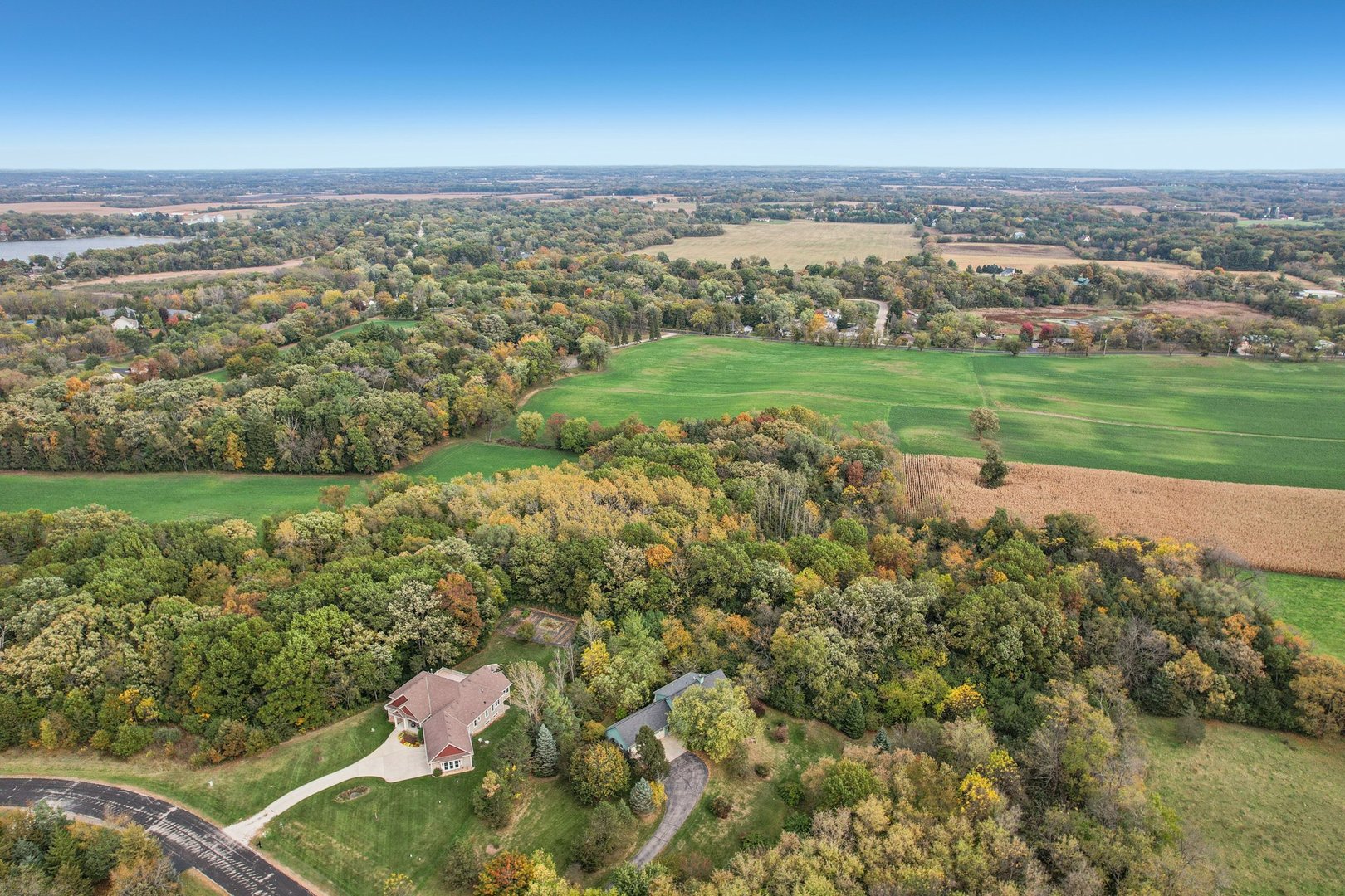 8815 Country View Lane, Burlington, WI 53105