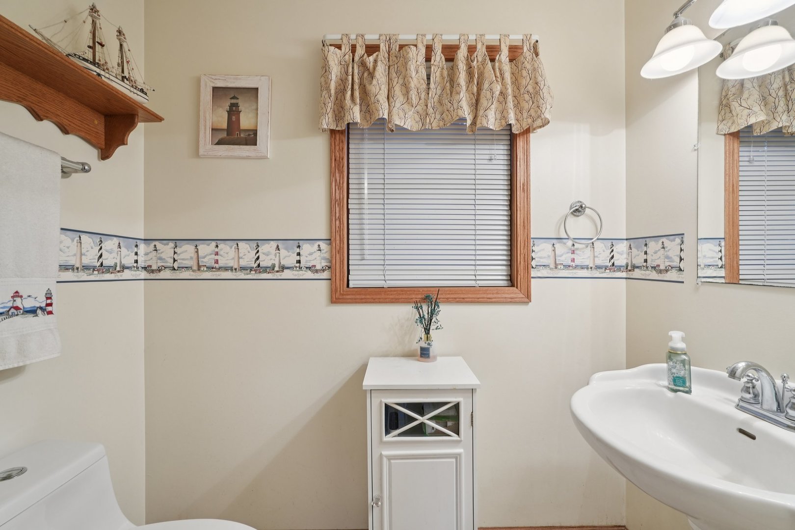 8815 Country View Lane, Burlington, WI 53105