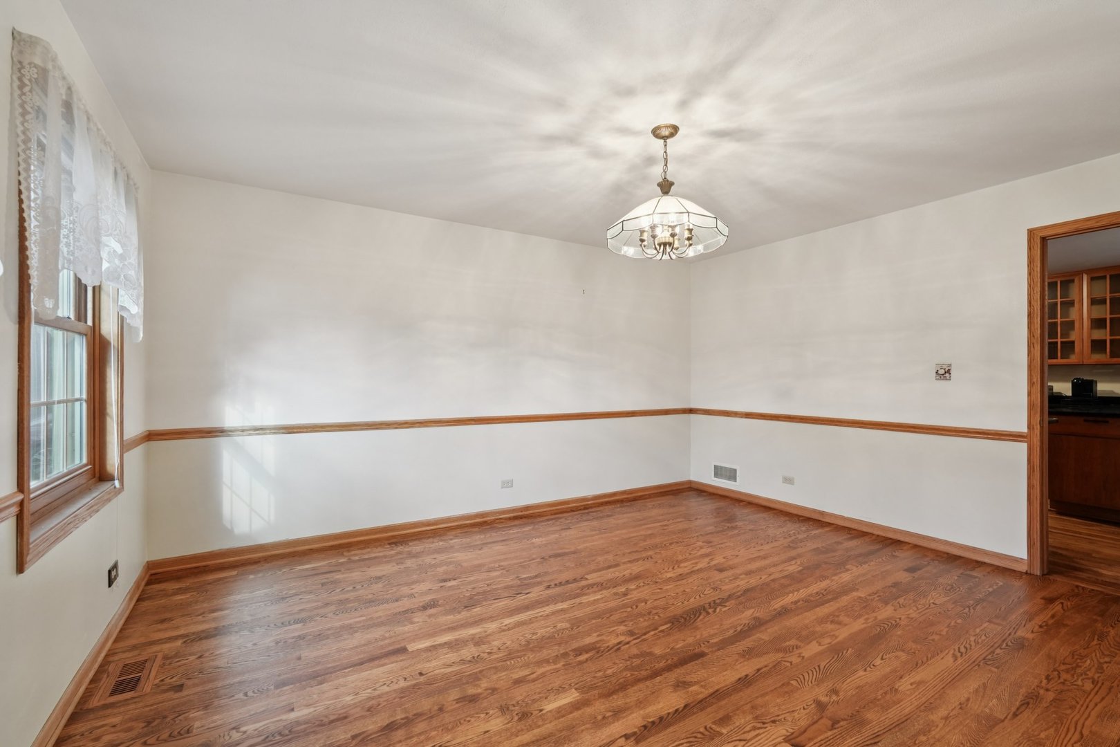 8815 Country View Lane, Burlington, WI 53105