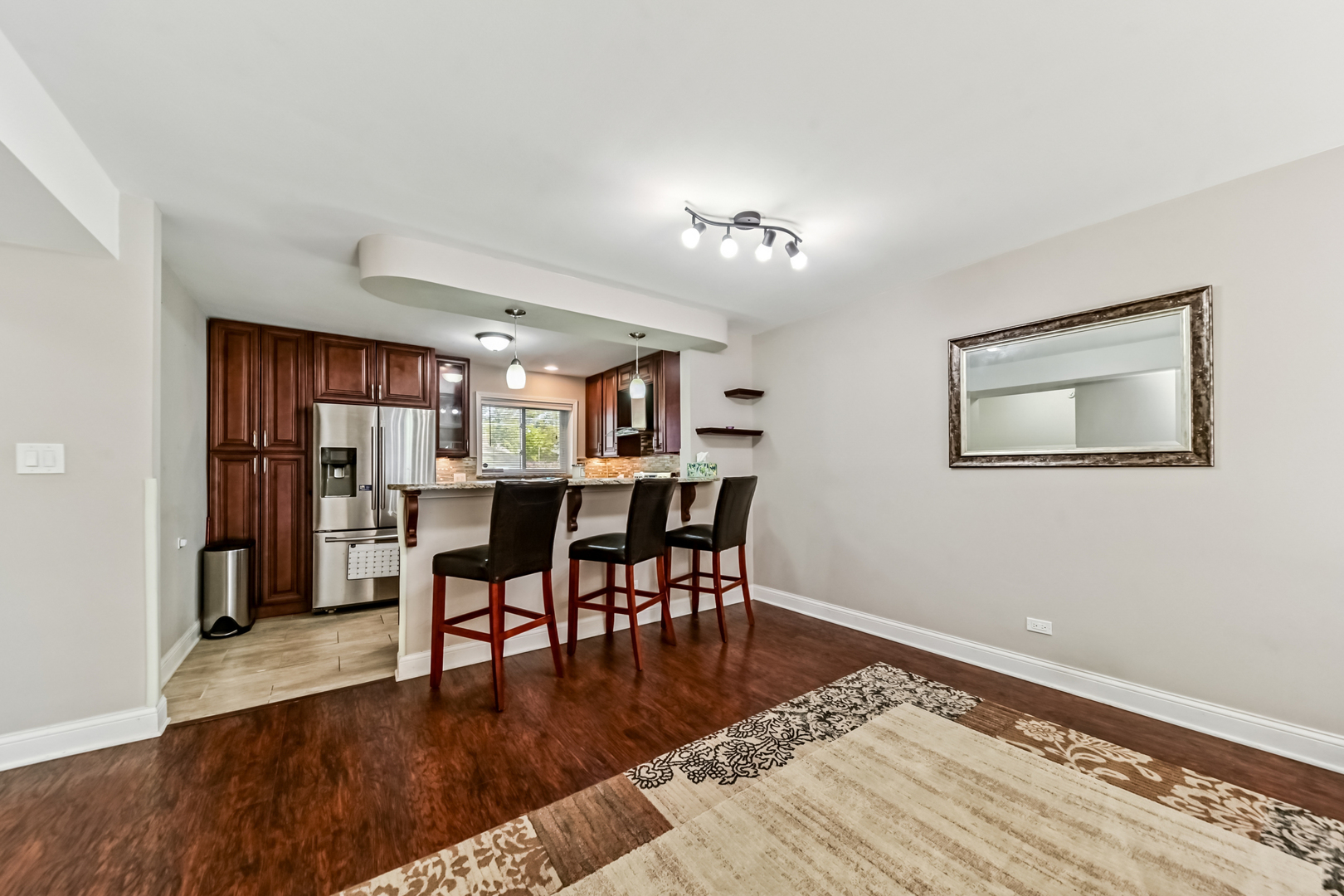 6961 N Oakley Avenue #210, Chicago, IL 60645