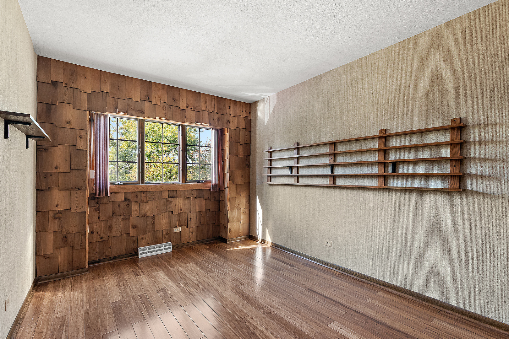 16753 S Bell Road, Homer Glen, IL 60491