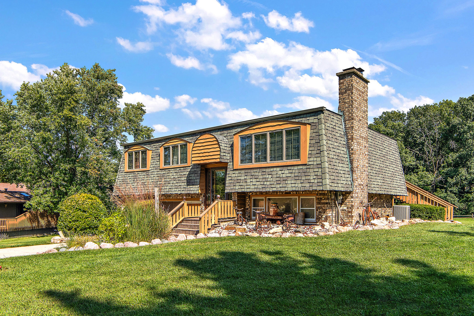 16753 S Bell Road, Homer Glen, IL 60491