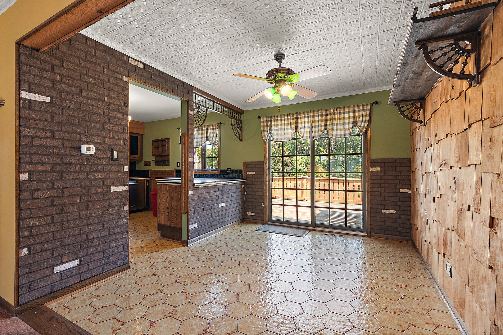 16753 S Bell Road, Homer Glen, IL 60491