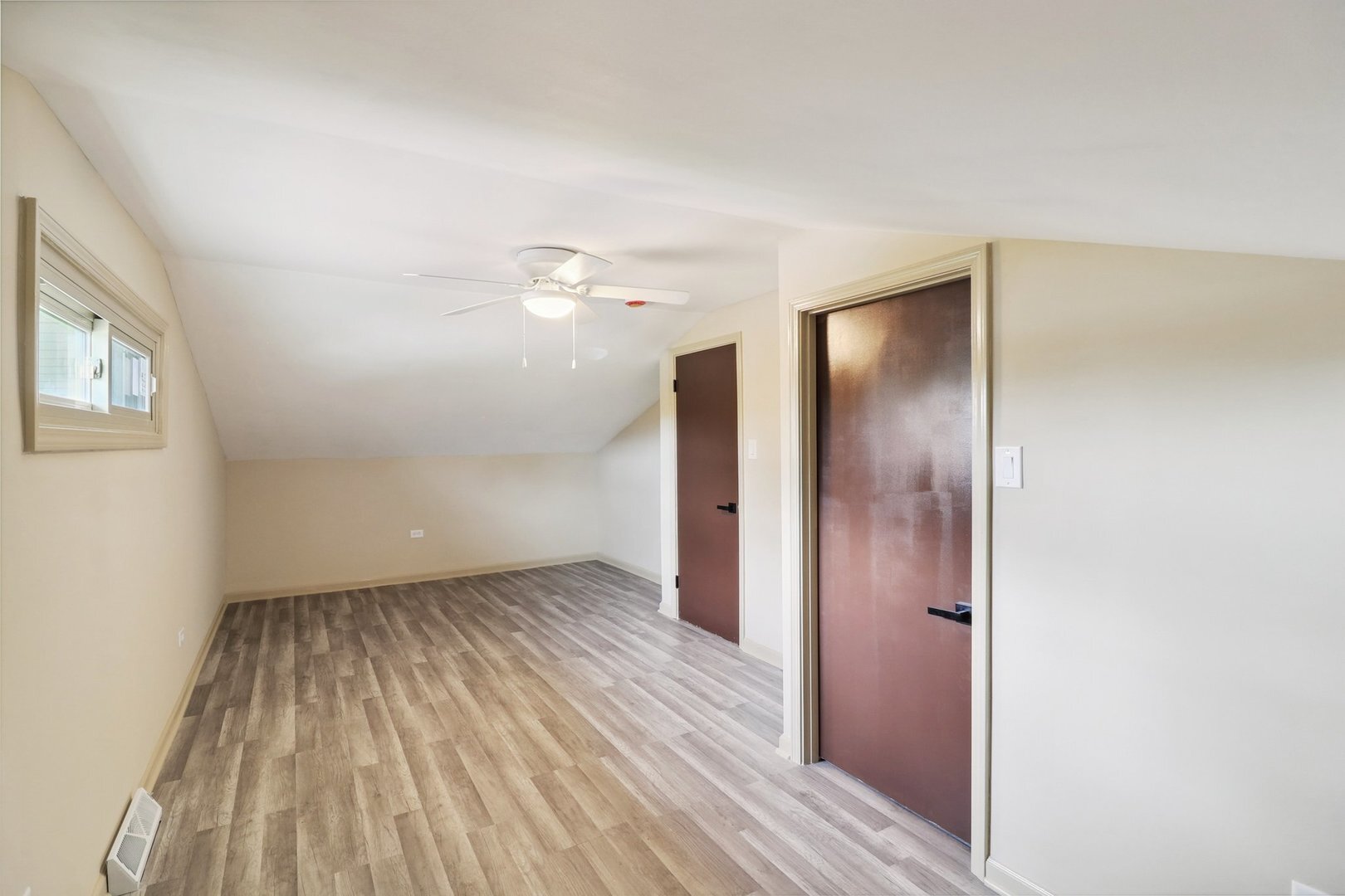 6709 W Menominee Parkway, Palos Heights, IL 60463