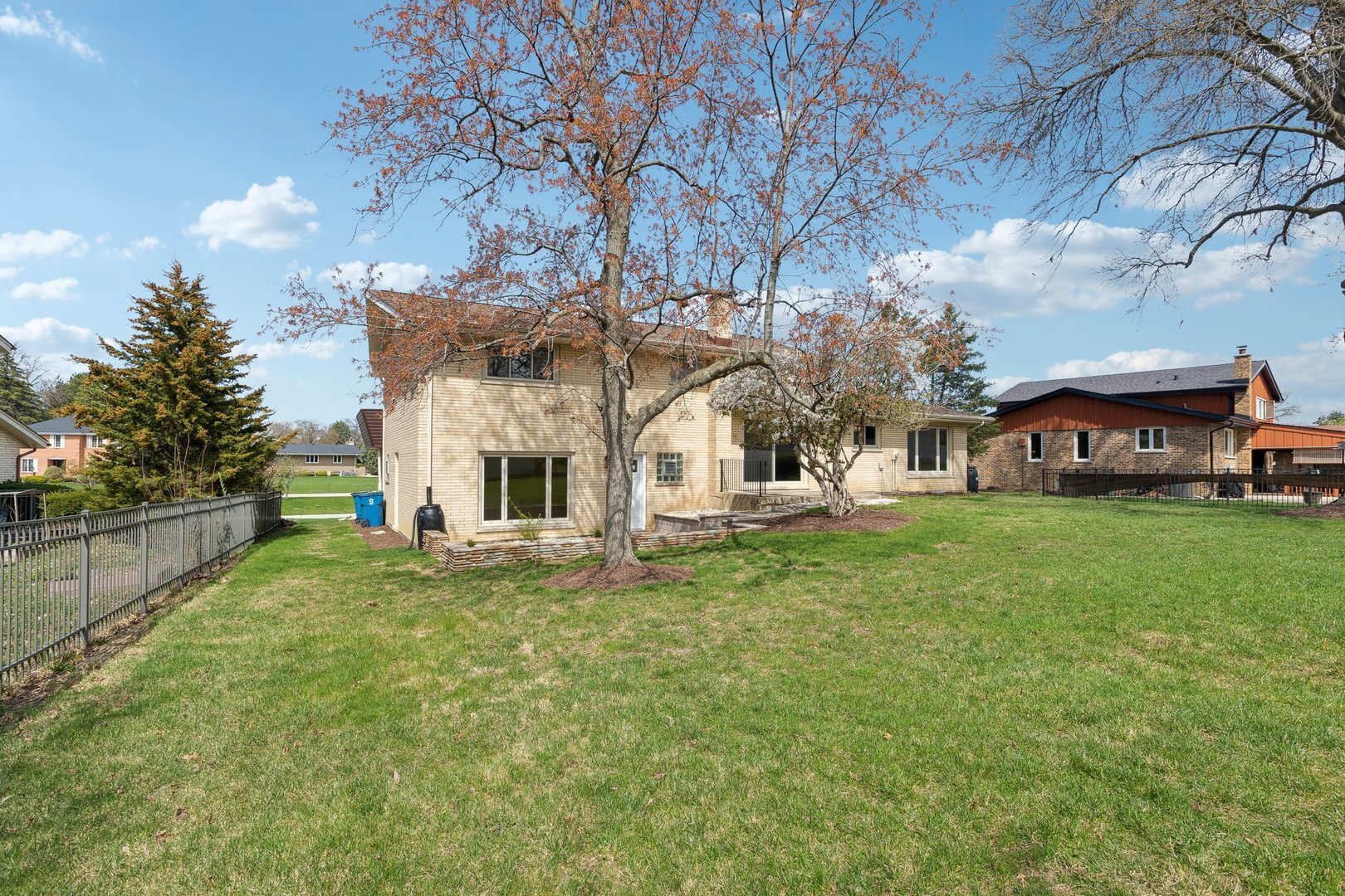 6709 W Menominee Parkway, Palos Heights, IL 60463