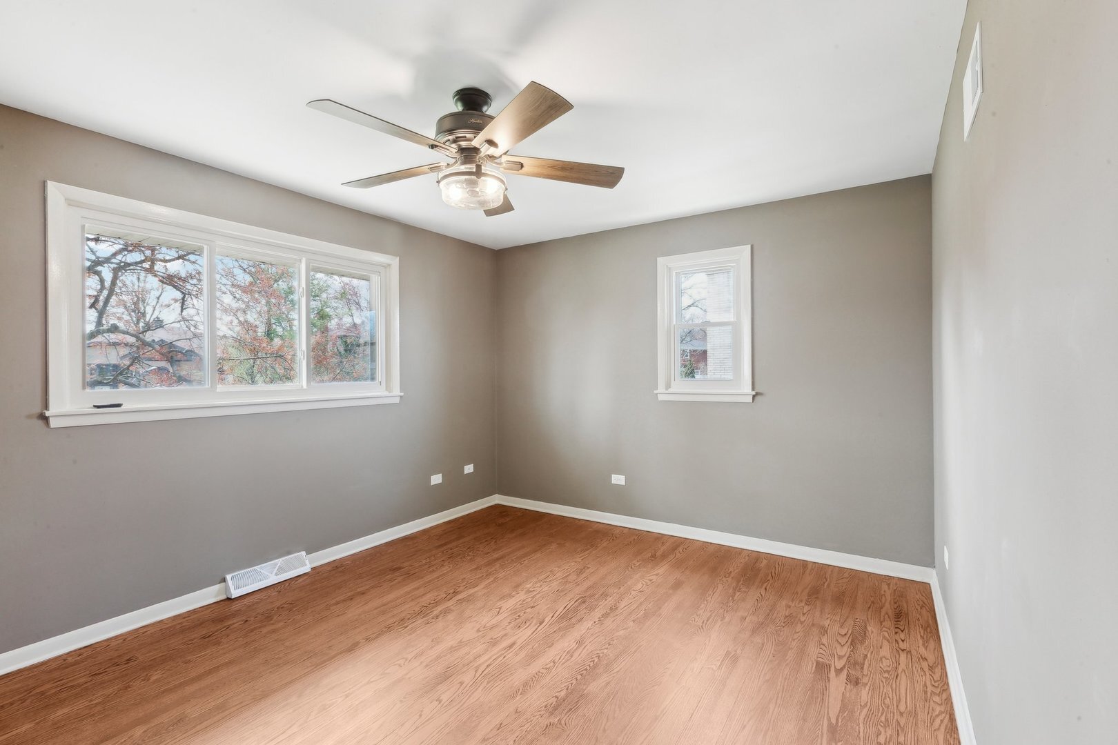 6709 W Menominee Parkway, Palos Heights, IL 60463