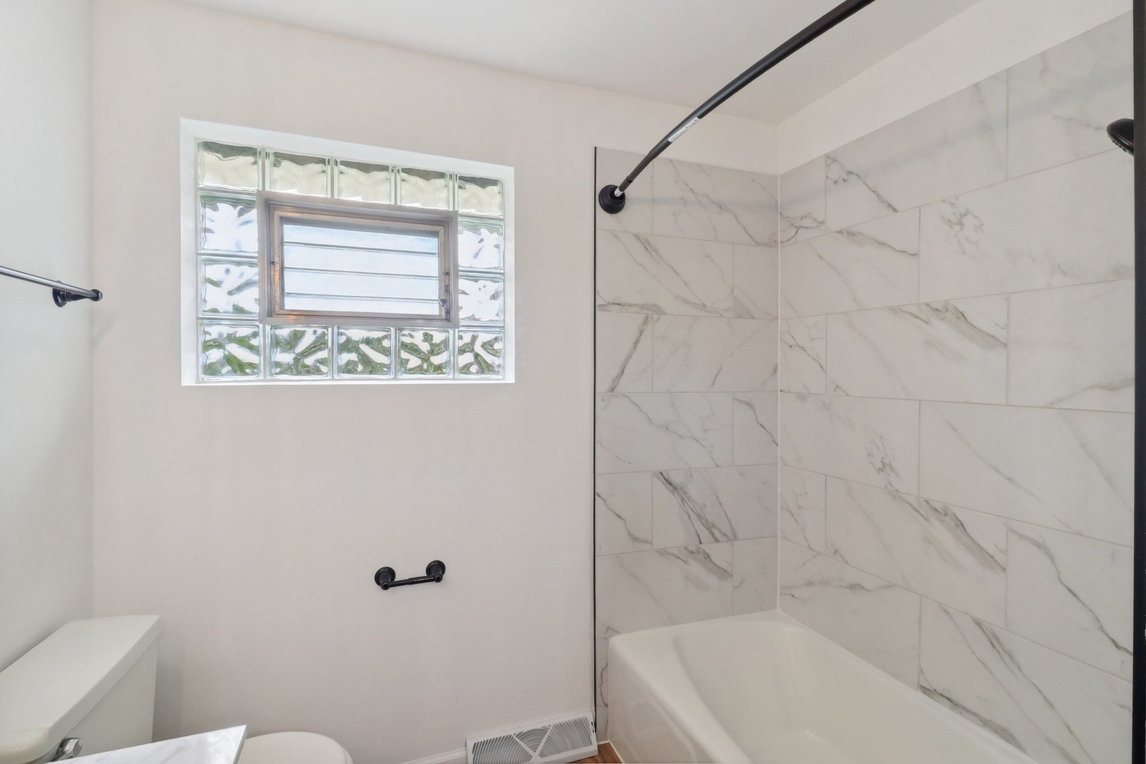 6709 W Menominee Parkway, Palos Heights, IL 60463