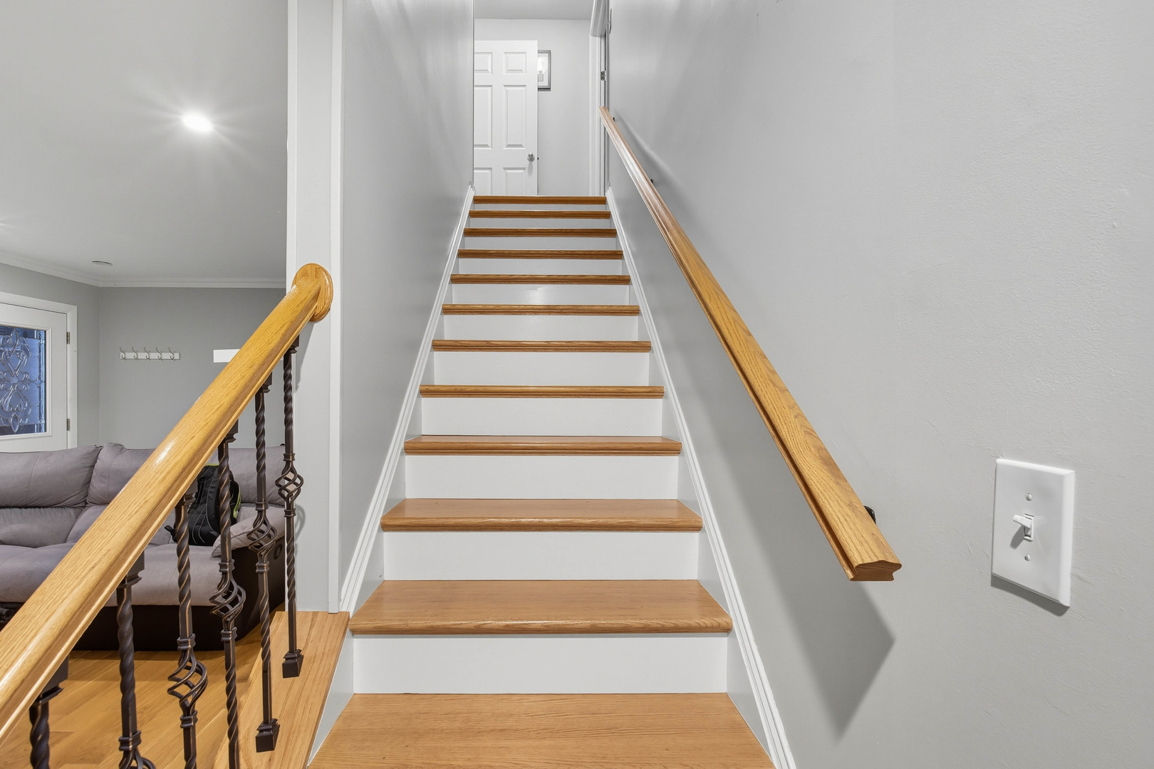 2312 Hyde Court, Schaumburg, IL 60194