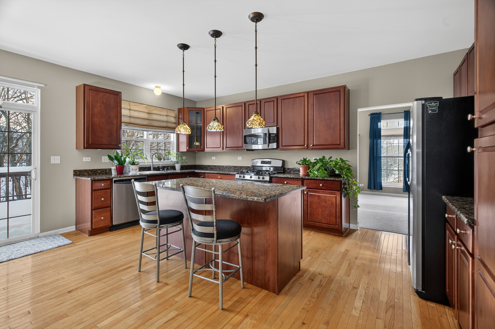 26305 W Ravine Woods Drive, Channahon, IL 60410