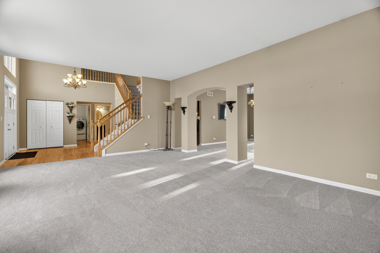 26305 W Ravine Woods Drive, Channahon, IL 60410