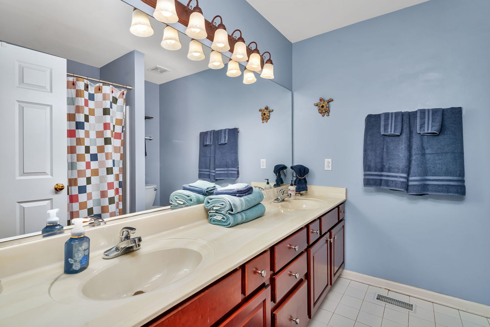 26305 W Ravine Woods Drive, Channahon, IL 60410