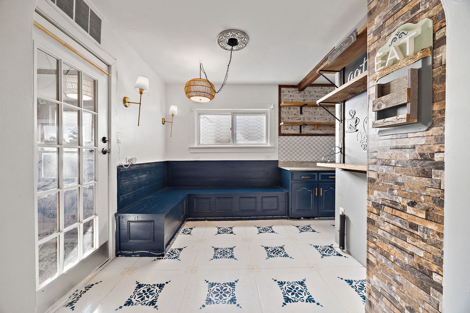 445 S Ellis Street, Bensenville, IL 60106